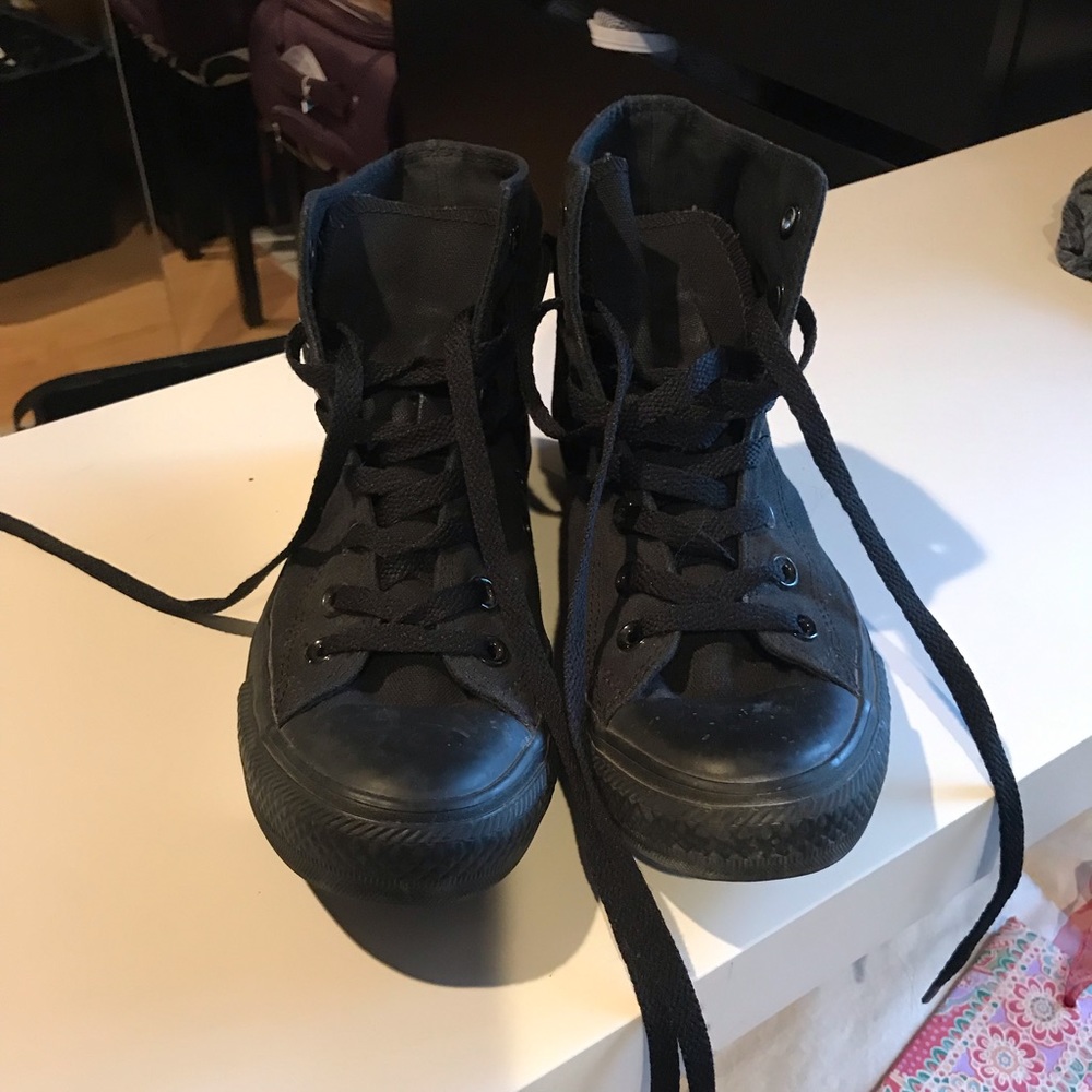 Black high top Converse